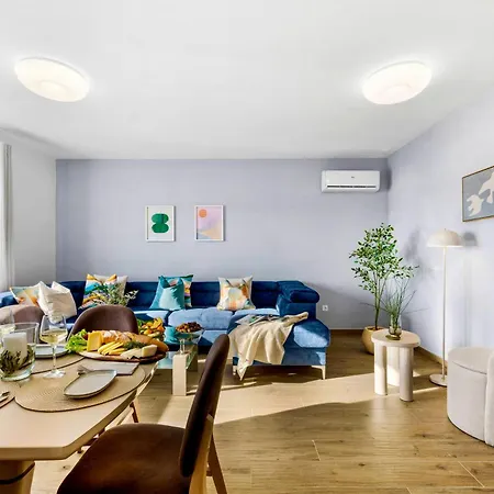 アパート Panoramic Beachfront Island Views King Size Terrace ザボリッチ