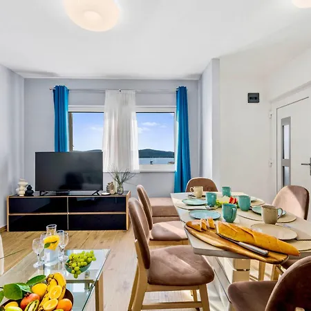 Panoramic Beachfront Island Views King Size Terrace アパート