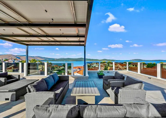 Panoramic Beachfront Island Views King Size Terrace Zaboric