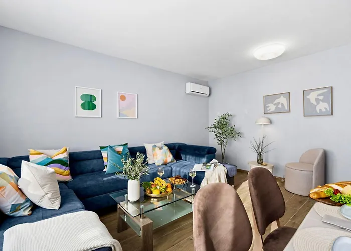 Panoramic Beachfront Island Views King Size Terrace