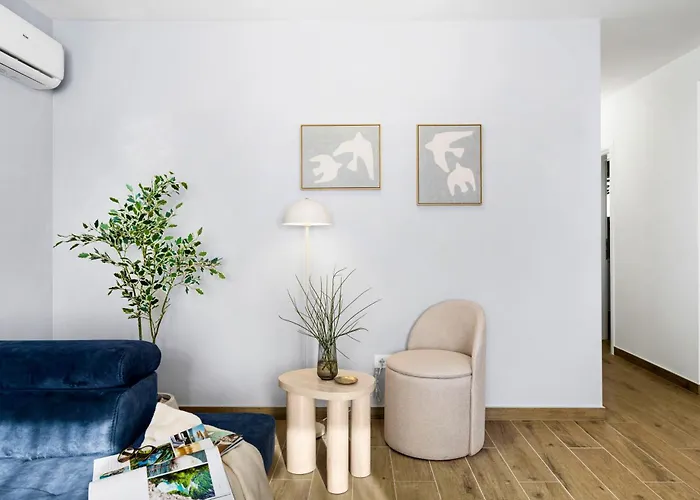 Panoramic Beachfront Island Views King Size Terrace Daire Zaboric